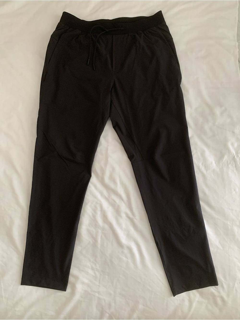 Lululemon On The Fly Tapered Elastic Waist Pants - Black